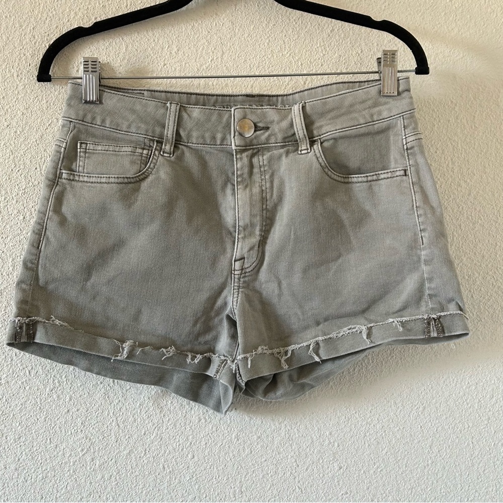 American Eagle Women’s High Rise Shortie Shorts 8 Super Stretch Olive Gray